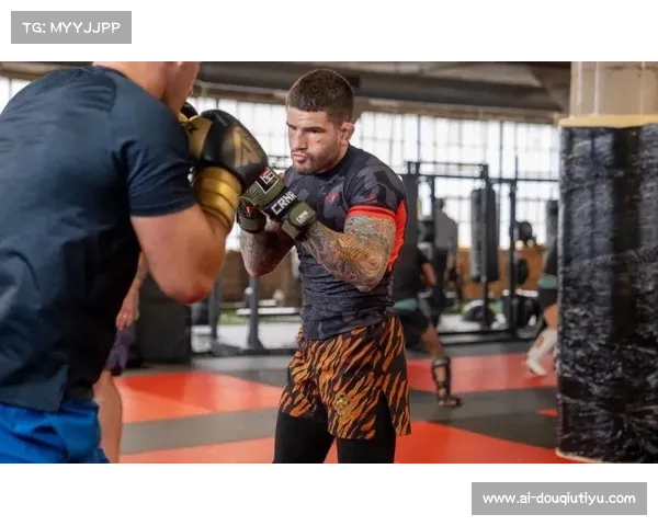 UFC新星贝尔曼签约哈斯车队跨界之举引发广泛关注 UFC新星贝尔曼签约哈斯车队跨界之举引发广泛关注